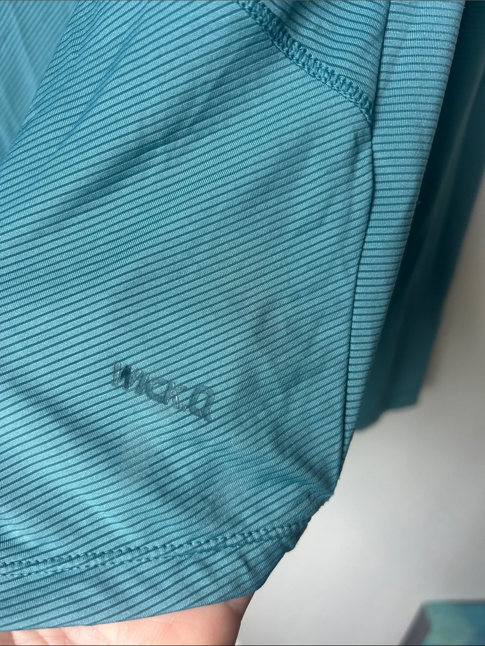 Mountain Hardwear Women's Long-Sleeve Tee in Teal - Picture 4 of 5